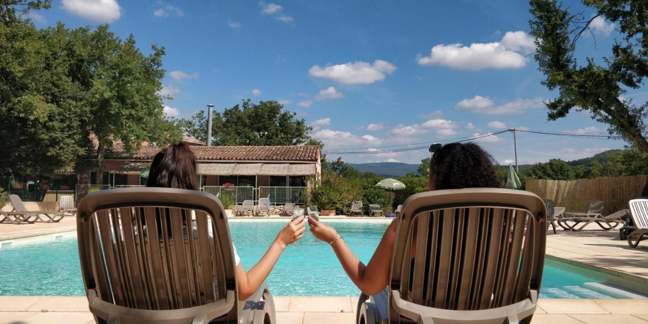 Domaine Les Chenes Blancs Hotel Saint-Saturnin-les-Apt Luaran gambar